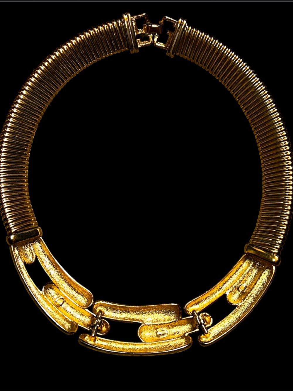 Vintage 1980’s Givenchy Gold-Tone Tubogas Omega Collar Necklace - Picture 3 of 12